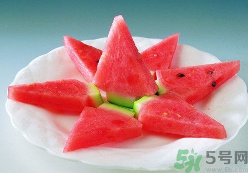 吃西瓜會(huì)流產(chǎn)嗎?西瓜吃多了會(huì)流產(chǎn)嗎