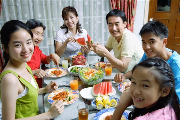 為什么我13歲腋下長(zhǎng)毛了還有狐臭？13歲長(zhǎng)腋毛有狐臭怎么辦？
