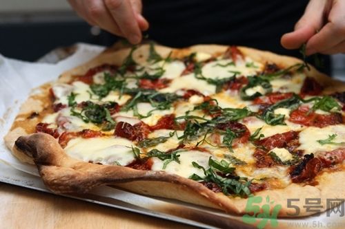 誰說吃pizza會(huì)變胖？瑪格麗特披薩 不會(huì)變胖的披薩吃法