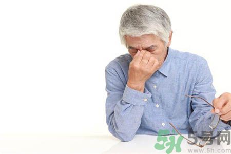 白內(nèi)障可以治愈嗎？白內(nèi)障癥狀有哪些？
