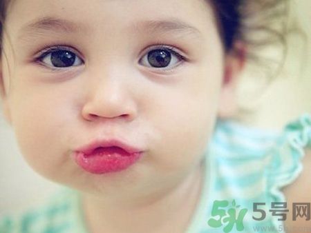 小兒口臭是什么原因引起的?小兒口臭怎么治療?.jpg 小兒口臭是什么原因引起的?小兒口臭怎么治療?.jpg