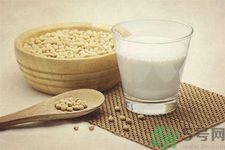 降低膽固醇的方法有哪些？降低膽固醇吃什么好？