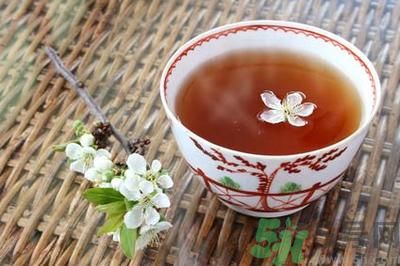 春天喝紅茶好不好？春天喝紅茶還是喝綠茶好呢？