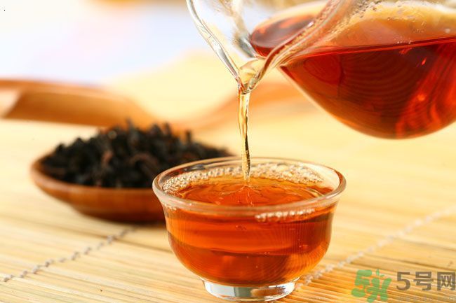 春天喝紅茶好不好？春天喝紅茶還是喝綠茶好呢？