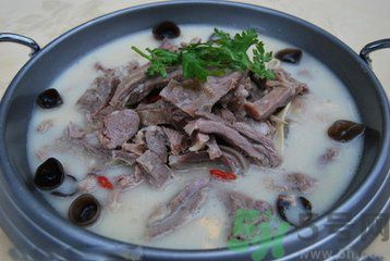 春天可以吃羊肉嗎？吃羊肉有哪些禁忌？