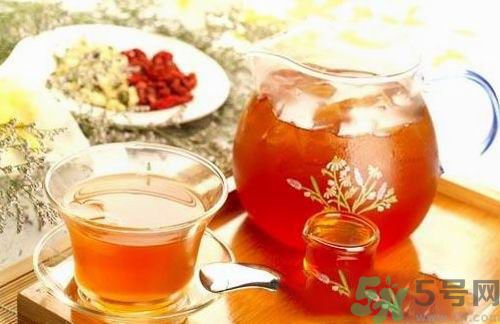 春天喝菊花茶好嗎？女性春天喝什么茶最好？