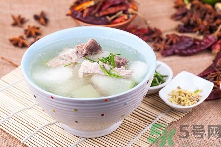 孕婦水腫怎么消除？孕婦水腫喝冬瓜排骨湯有效果嗎？