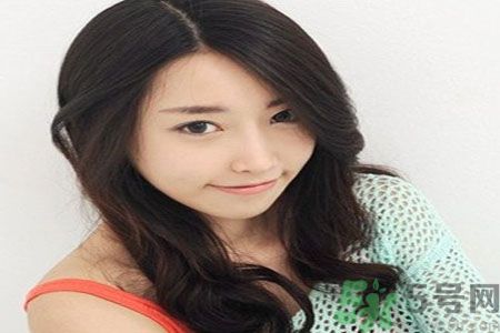 臉大的女生適合短發(fā)嗎？臉大的女生適合什么發(fā)型？
