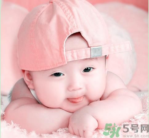 爸爸能單獨(dú)照顧寶寶嗎？爸爸怎樣照顧寶寶？