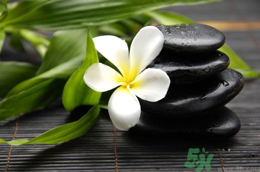 怎么知道體內(nèi)有濕氣？體內(nèi)有濕毒要怎么排出去？
