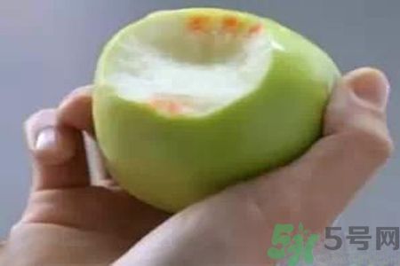 牙齦出血是怎么回事？牙齦出血怎么辦？