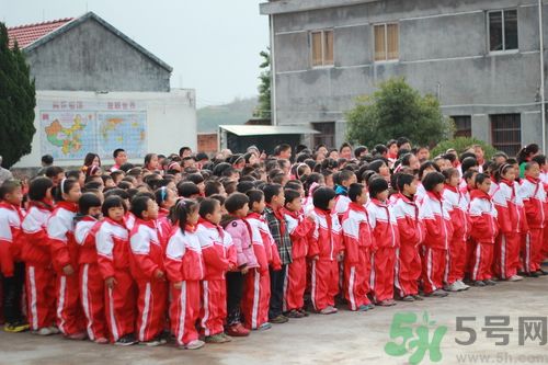 全國幾大經(jīng)典校服 總有一款你穿過嗎？