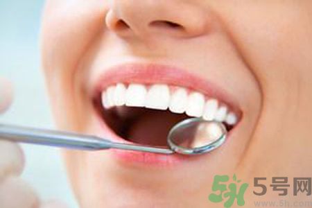 牙齒發(fā)黃怎么辦？牙齒怎么變白？