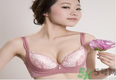 什么內(nèi)衣聚攏效果好？什么內(nèi)衣穿著舒服？
