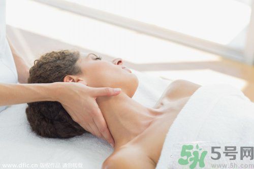 落枕了怎么辦？落枕了什么方法最有效？