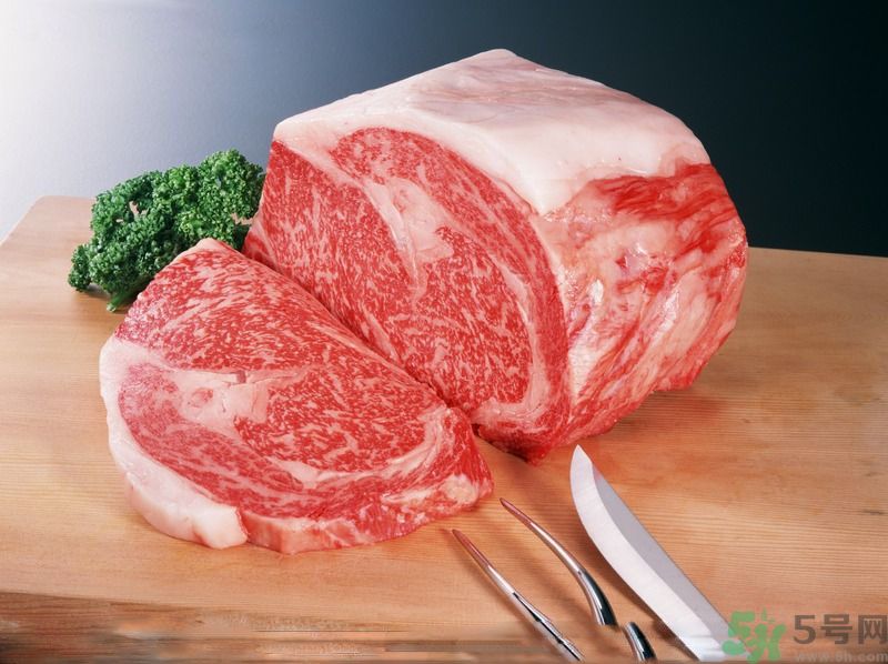 吃生肉長寄生蟲？哪些生肉吃了會致命？