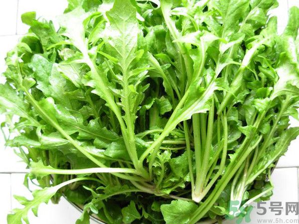 薺菜為什么要焯水？薺菜要用開(kāi)水燙嗎？