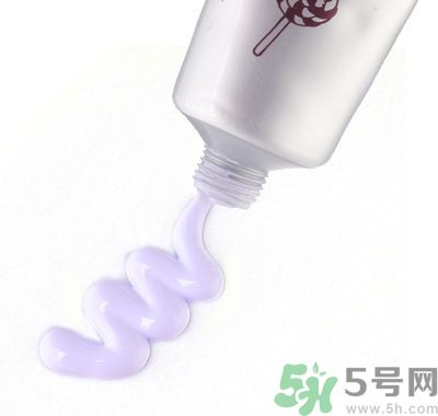 防曬霜和隔離有什么區(qū)別嗎？涂防曬霜對皮膚好嗎？