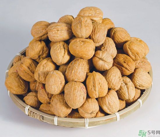 胡桃可以減肥嗎？吃胡桃有什么好處？