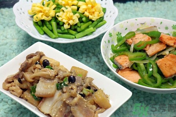 蘆筍開花了還可以吃嗎？蘆筍尾部開花能吃嗎？