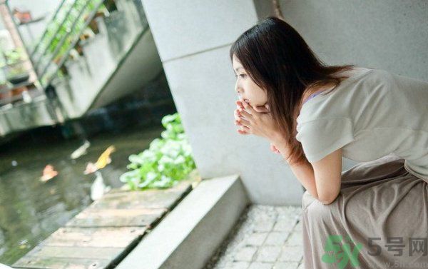 月經(jīng)推遲怎么辦？月經(jīng)推遲是什么原因？