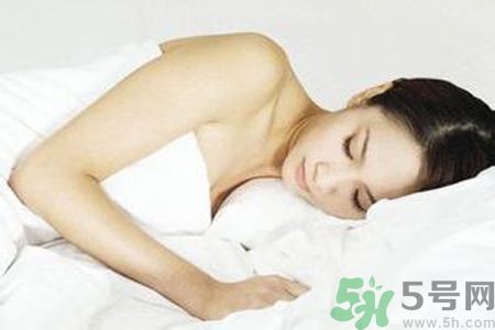 月經(jīng)推遲怎么辦？月經(jīng)推遲是什么原因？