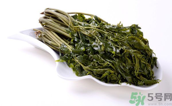 吃香椿要焯水嗎？吃香椿焯水還有營(yíng)養(yǎng)價(jià)值嗎？