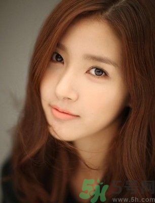 女生手腳冰涼是什么原因？手腳冰涼怎么調(diào)理？