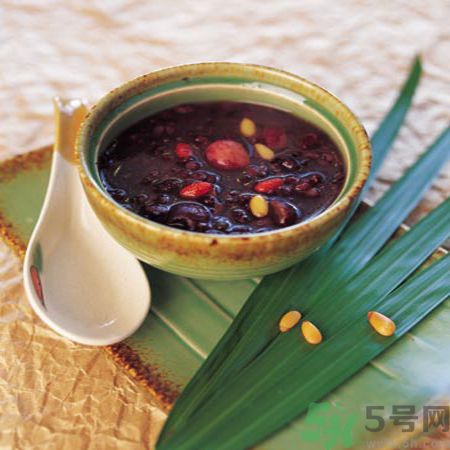 補(bǔ)血的粥有哪些？補(bǔ)血的粥怎么做？
