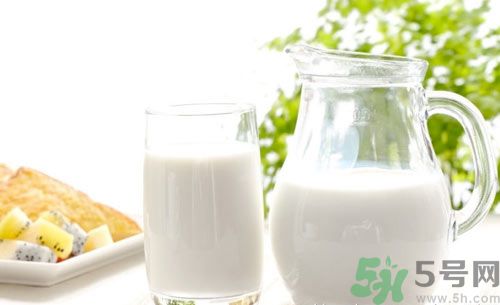 膽固醇高可以吃花生嗎？膽固醇高可以喝牛奶嗎？