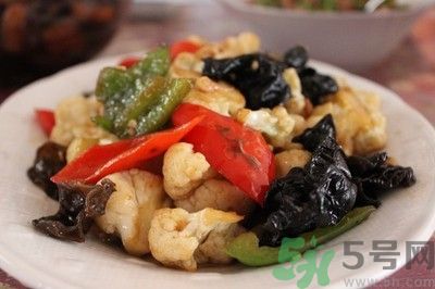 黑木耳怎么做好吃？黑木耳的家常做法？