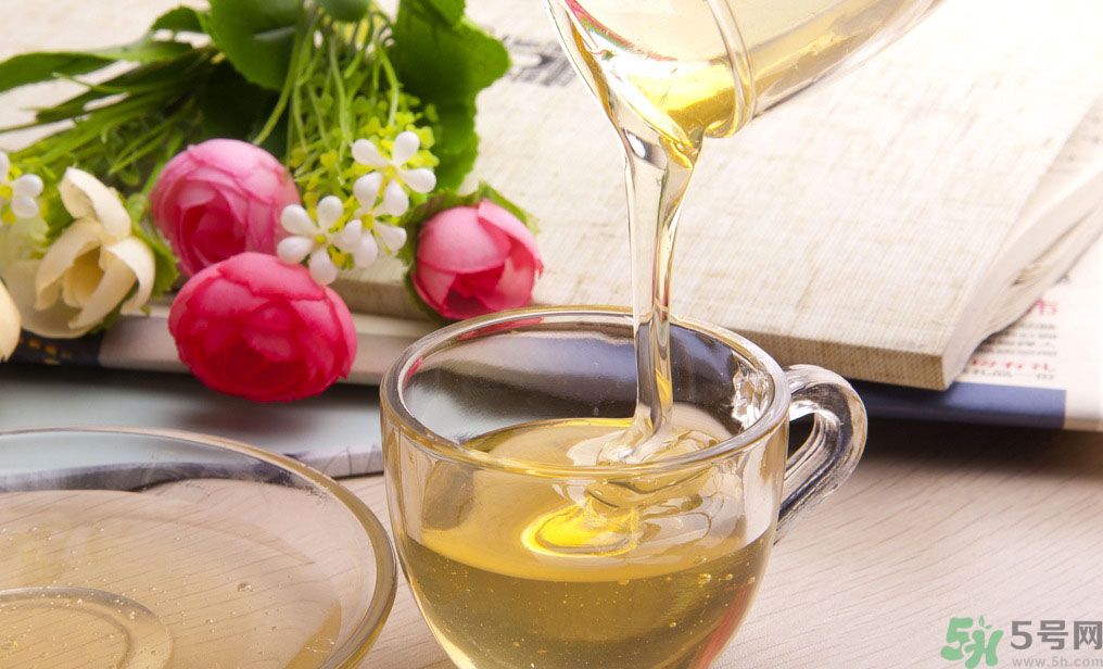 胃潰瘍可以喝蜂蜜嗎？服用蜂蜜要注意什么？
