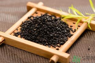 黑芝麻怎么吃可以治白發(fā)？黑芝麻真的能治白頭發(fā)？