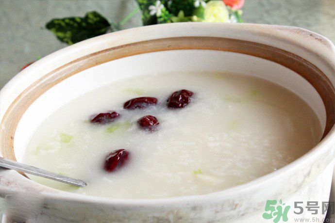 胃潰瘍吃什么好？胃潰瘍怎么辦？