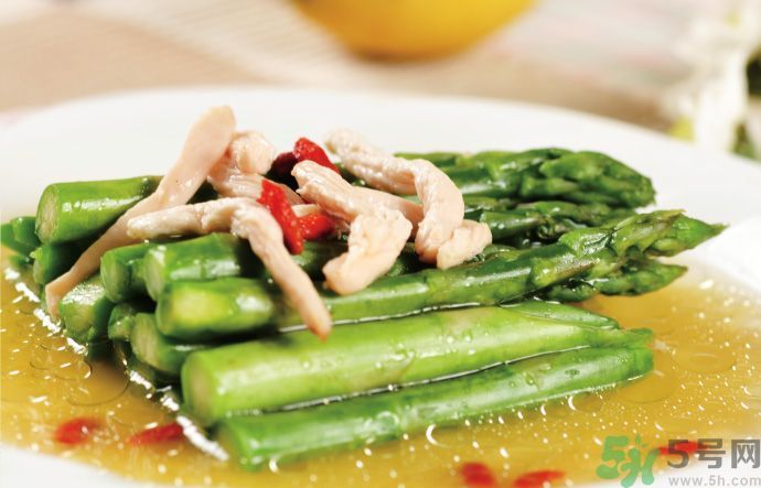 蘆筍可以炒雞肉嗎？蘆筍炒雞肉怎么吃？
