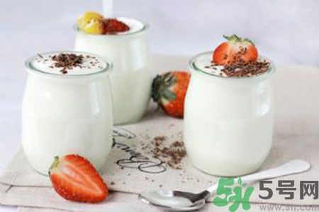 痛風(fēng)可以喝酸奶嗎？痛風(fēng)喝酸奶好嗎？
