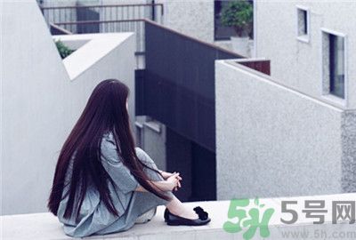 90后女孩癱瘓后出版25萬字 女人要怎樣生活最好？