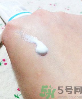 apieu防曬霜怎么樣？apieu防曬霜好用嗎？