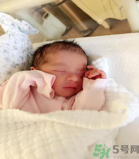 戴倩嬌產女是怎么回事？戴嬌倩的老公是誰？