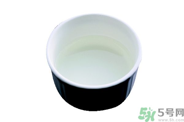 牛奶過(guò)期了還能怎么利用？牛奶能去魚(yú)腥味嗎？