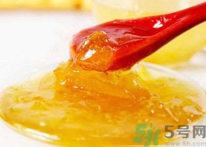 蜂蜜擦臉可以祛斑嗎？蜂蜜祛斑最簡單的方法
