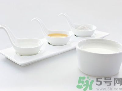 牛奶和酸奶哪個(gè)更加健康？牛奶和酸奶哪個(gè)更好？