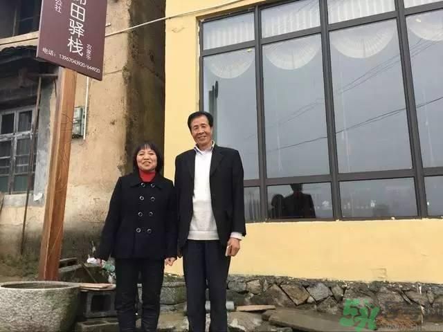 浙江富翁棄億萬資產(chǎn)與農(nóng)婦結(jié)婚  怎樣追求真愛才好？