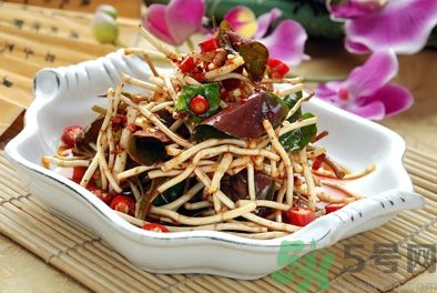 魚腥草可以燉雞湯嗎？魚腥草燉雞湯好不好？