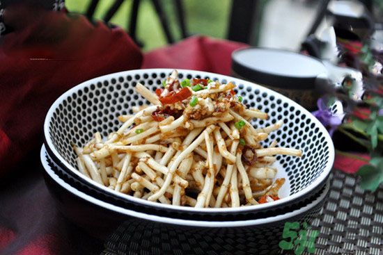 魚腥草可以燉雞湯嗎？魚腥草燉雞湯好不好？