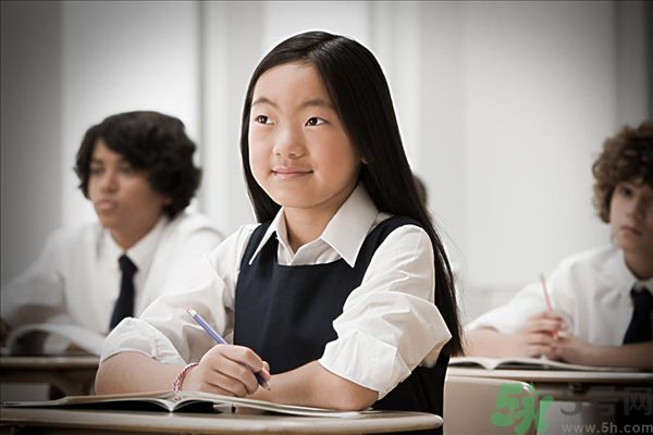 高中生上課容易走神怎么辦？高中生上課如何提高注意力？