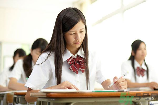 高中生上課容易走神怎么辦？高中生上課如何提高注意力？