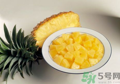 晚上9點(diǎn)可以吃菠蘿嗎？晚上吃菠蘿好嗎？