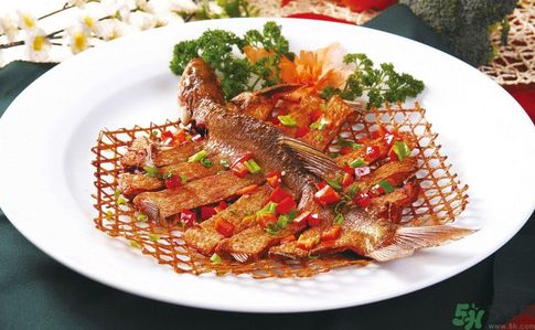 武昌魚(yú)是鳊魚(yú)嗎？武昌魚(yú)和鳊魚(yú)區(qū)別哪個(gè)好吃？