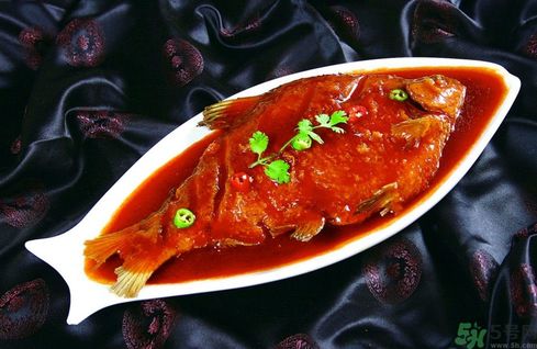 武昌魚(yú)是鳊魚(yú)嗎？武昌魚(yú)和鳊魚(yú)區(qū)別哪個(gè)好吃？